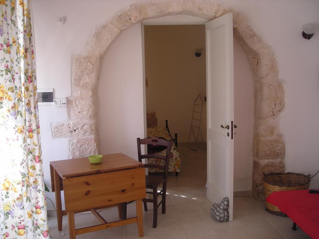 Masseria Ferri Ostuni Zimmer foto